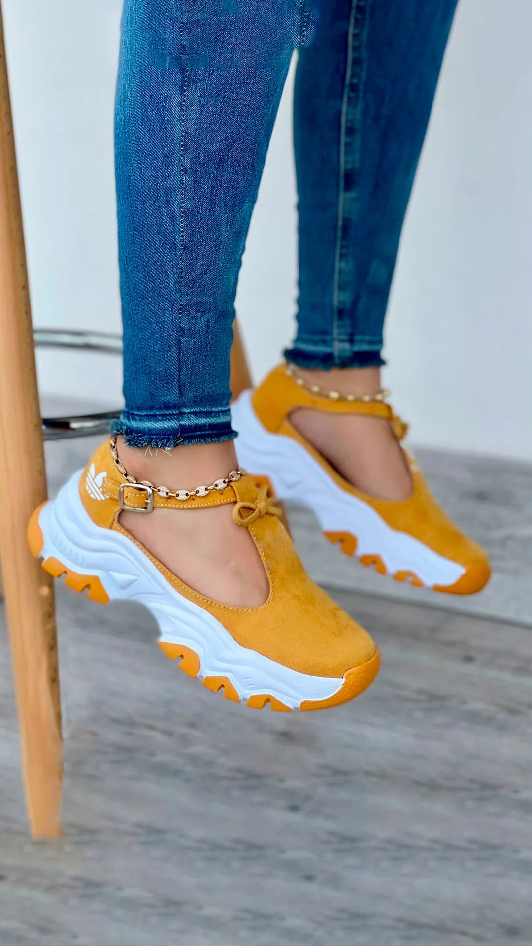 Zapatillas Adidas Mafalda – Edición Limitada